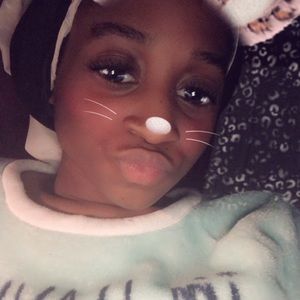 Meet your Posher, Michaela